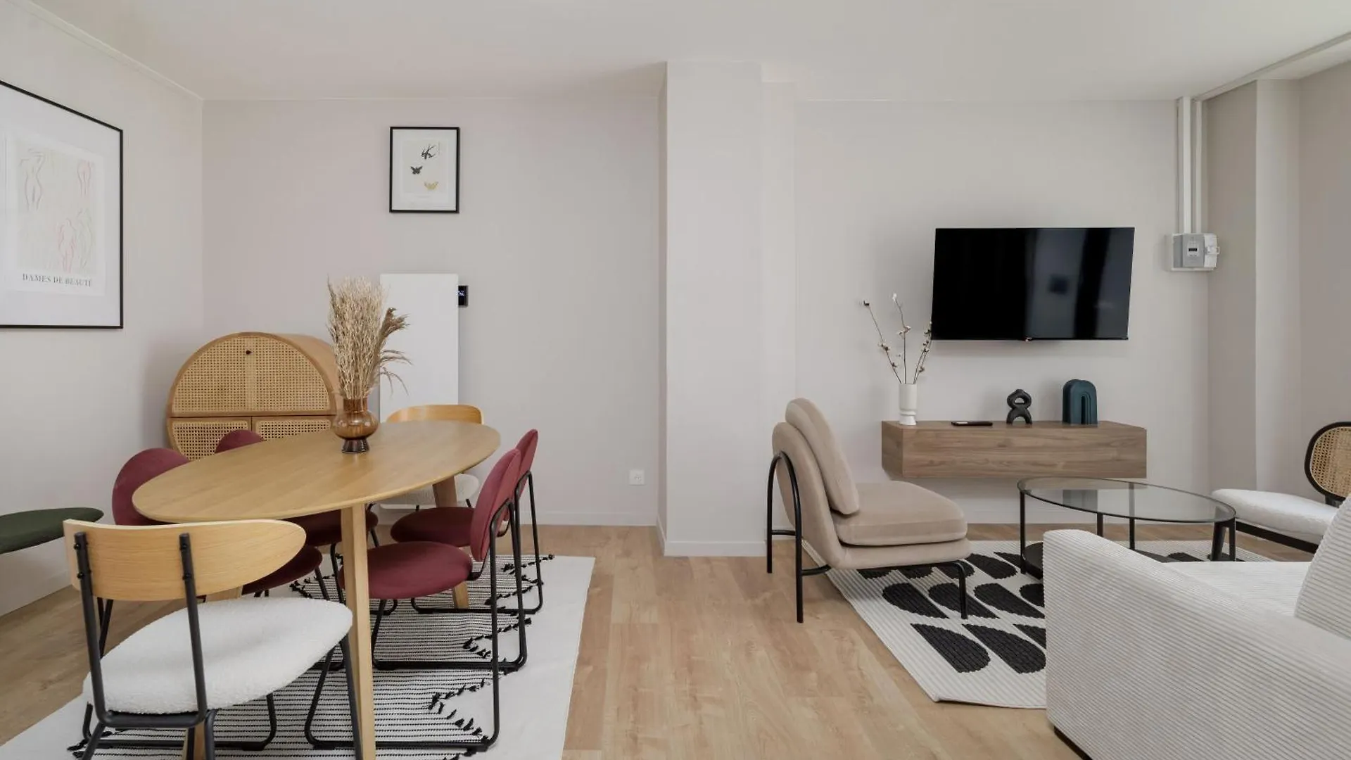 Poetic Stay - Montmartre Paris Apartment